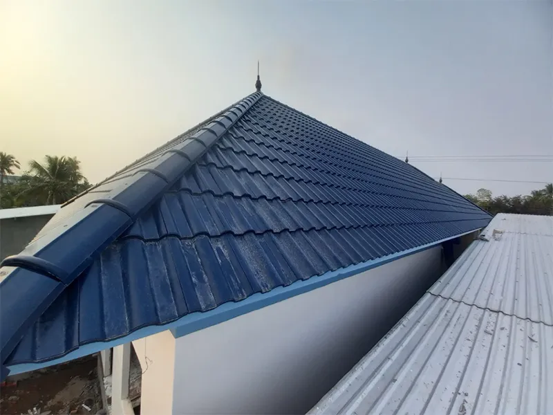 Vì sao nên chọn nhà mái ngói màu xanh dương?